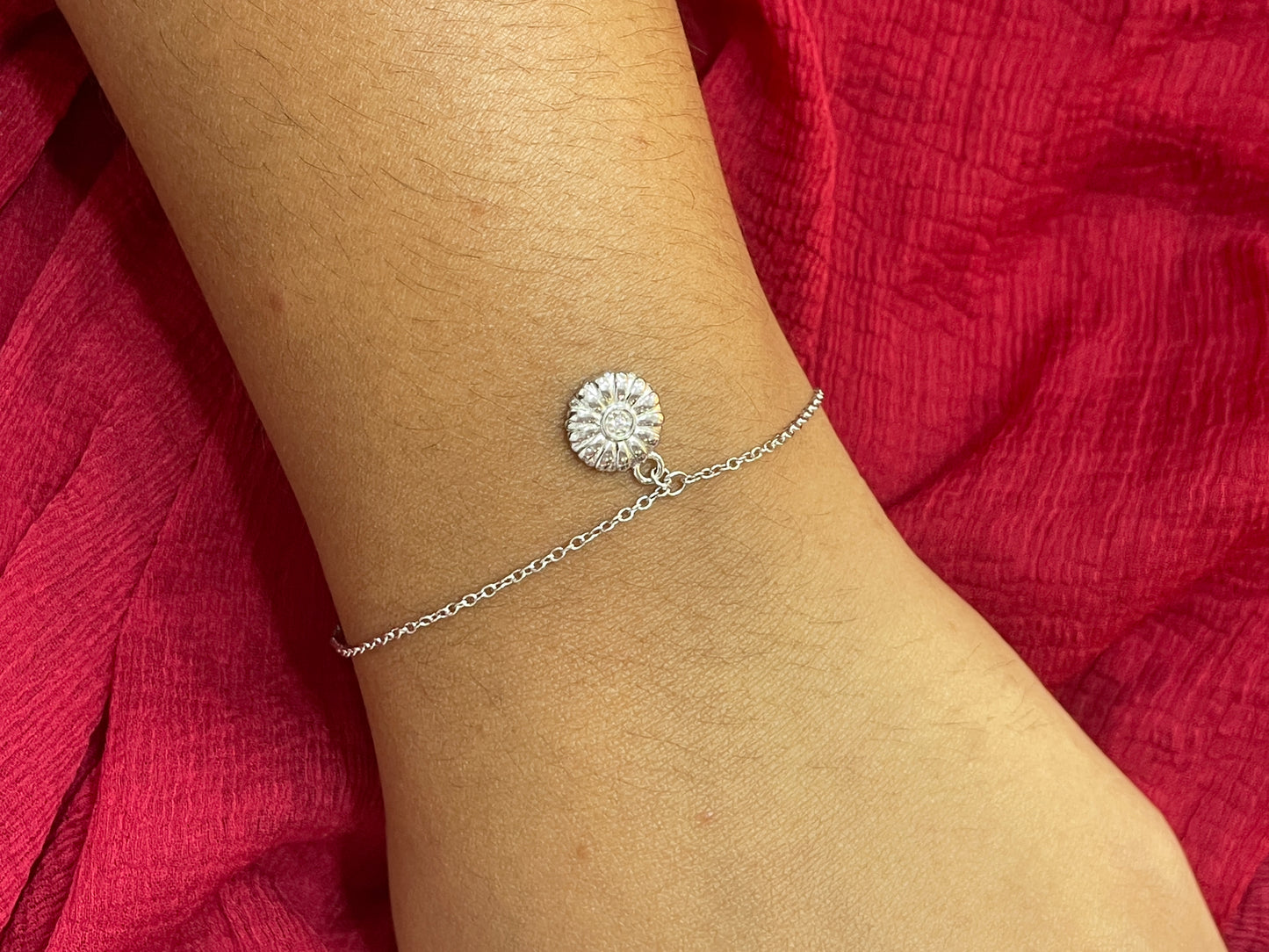 92.5 Silver Minimal Flower Bracelet for Women 8 Inches | Stylish Floral Design | Elegant Jewellery