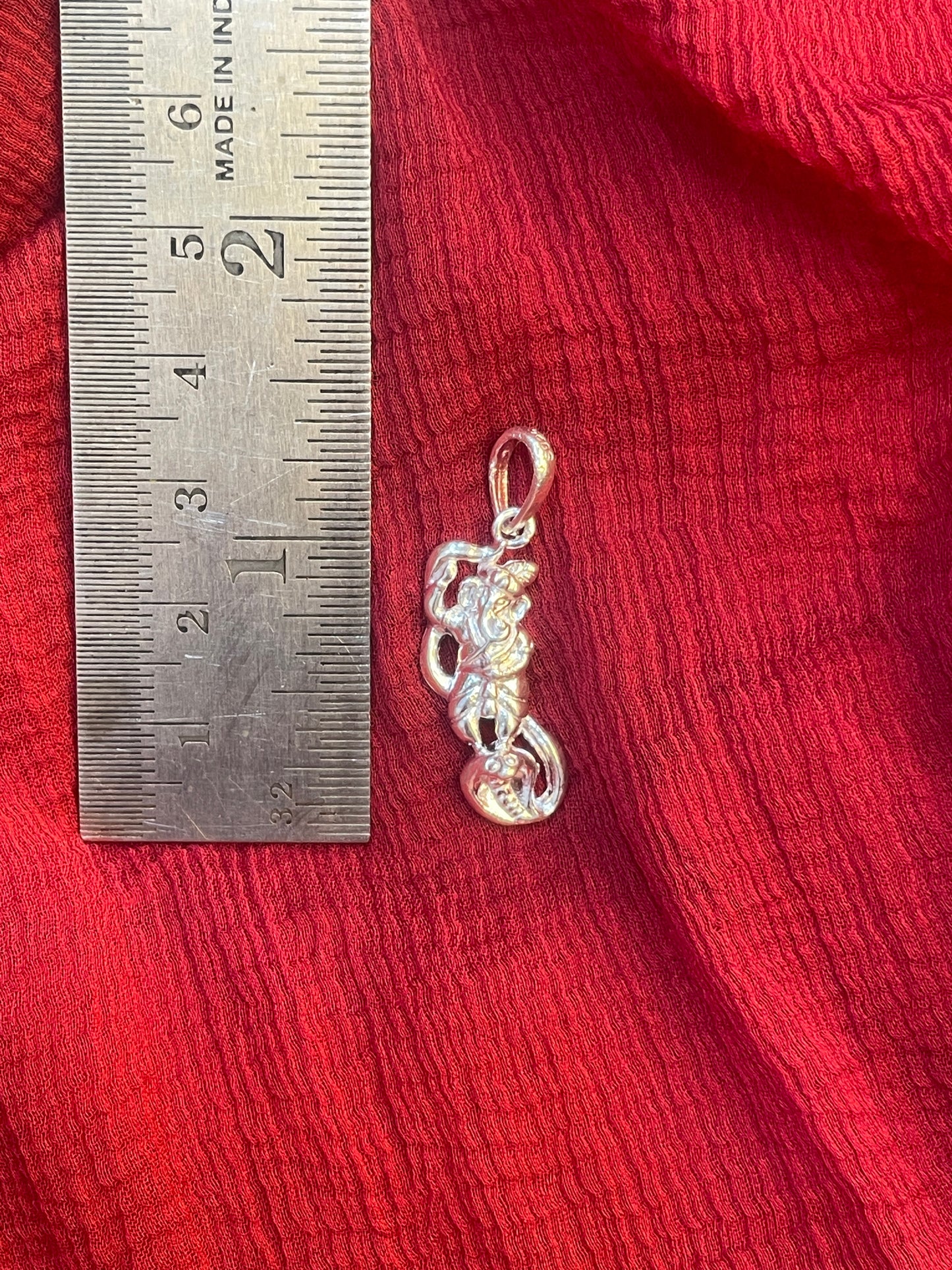 92.5 Silver Ganesha Standing on Snake Design Pendant for Men & Women – Traditional Temple Style