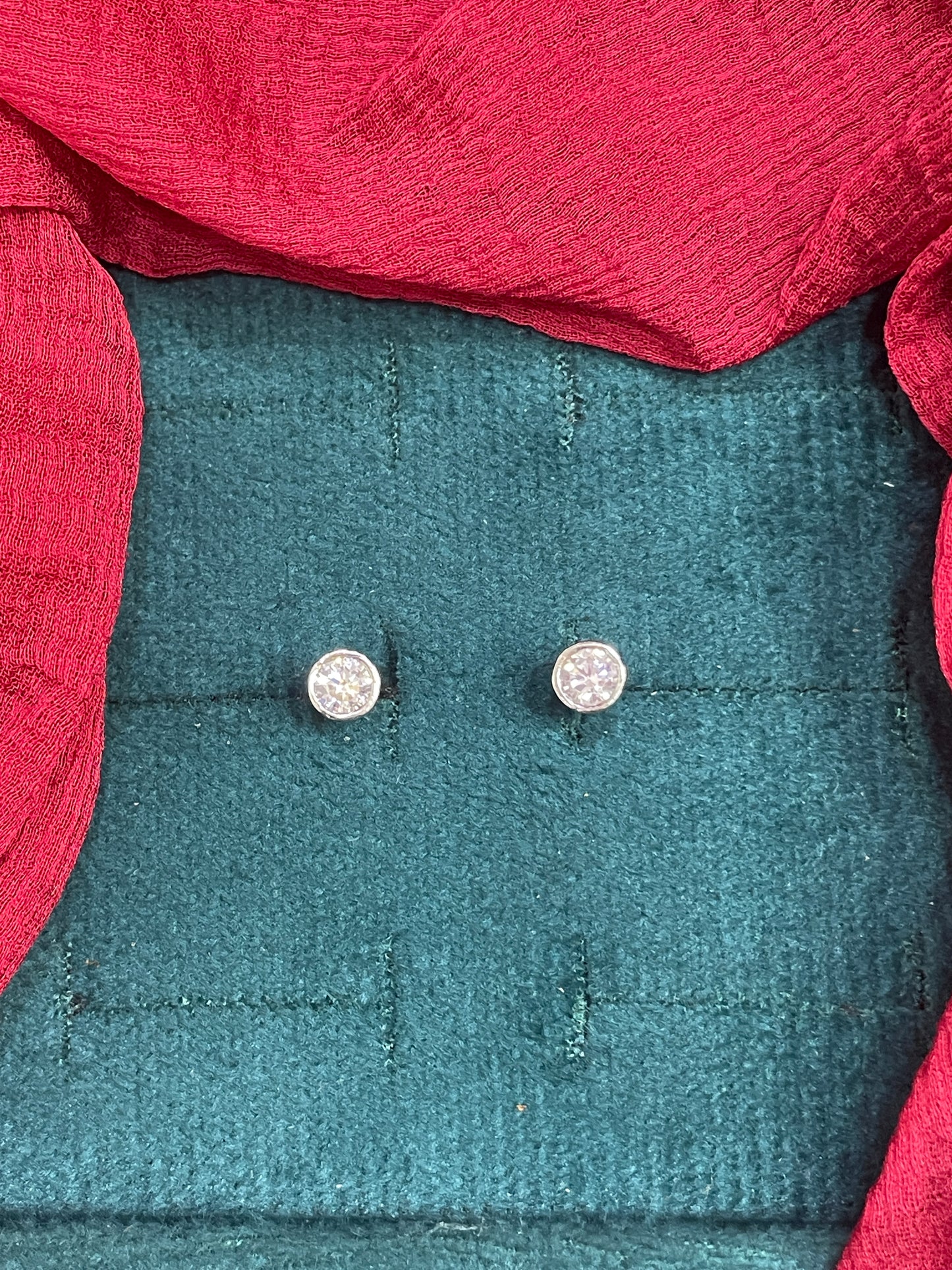 92.5 Silver Round Stone Studs Pair