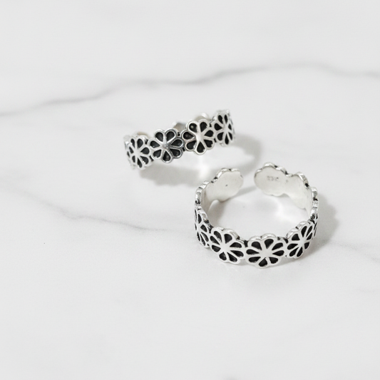 92.5 Silver Toe Rings for Women | Daisy Oxidised Design | Traditional Jewellery
