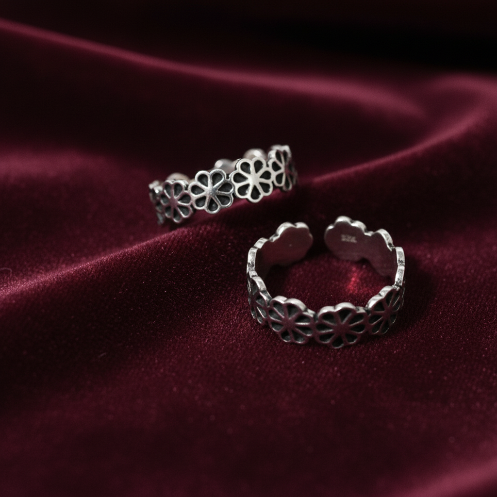 92.5 Silver Toe Rings for Women | Daisy Oxidised Design | Traditional Jewellery