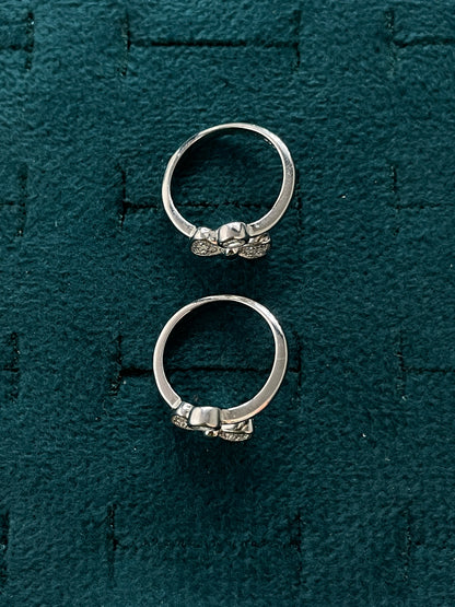 92.5 Silver Bow Stone Adjustable Toe Rings for Women | Pavé Bow & Solitaire Design