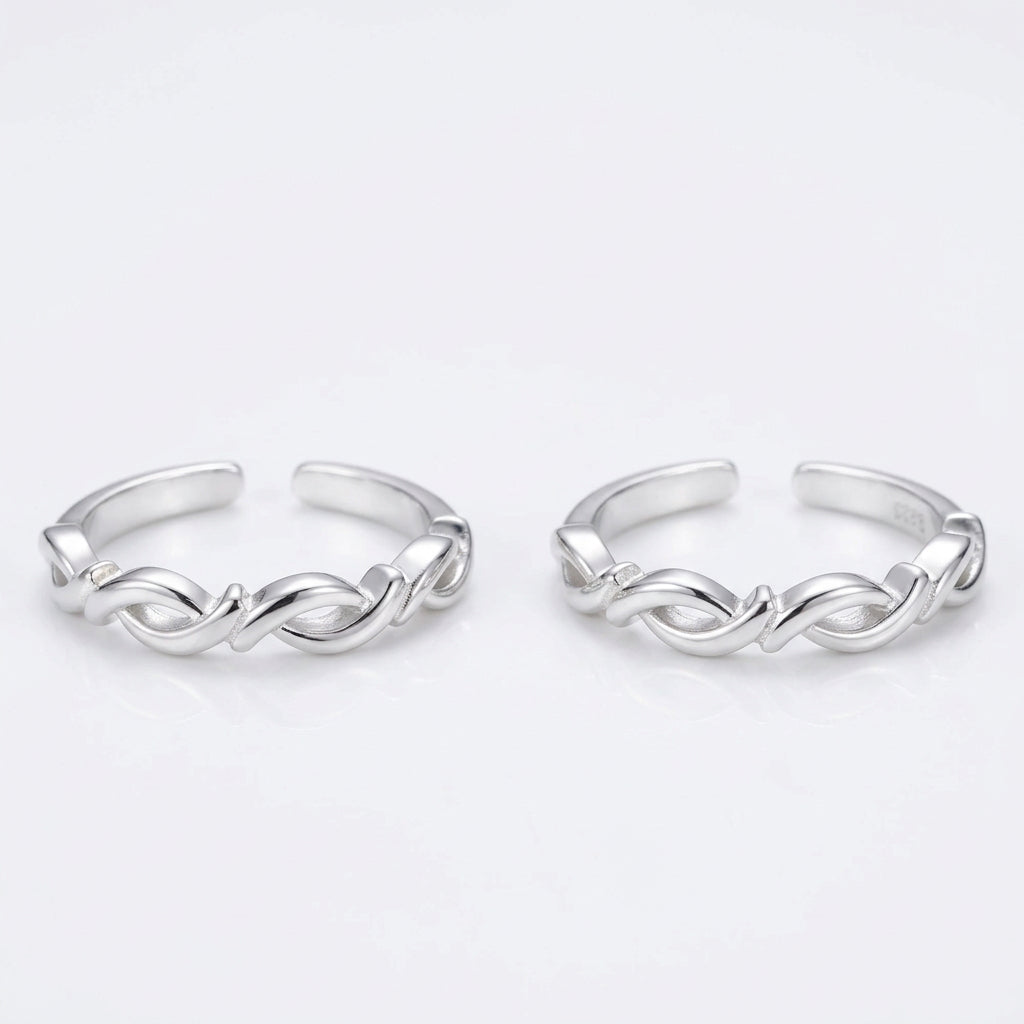 92.5 Silver Twist Loop Toe Rings