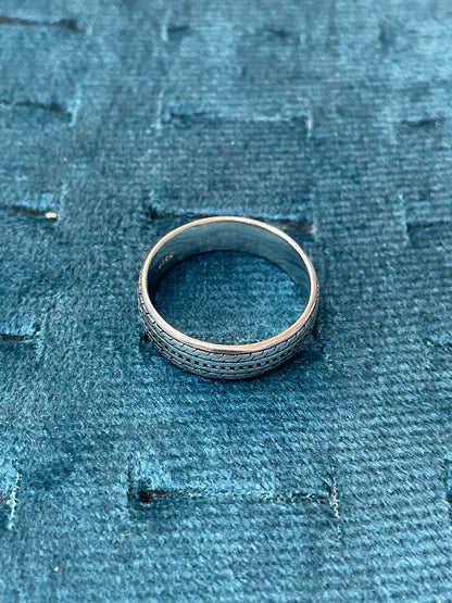 92.5 Silver Oxidised Men’s Ring Size 25 | Stylish Bold Vintage Design | Elegant Jewellery