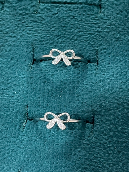 92.5 Sterling Silver Bow Toe Rings for Women | Cute Elegant Design