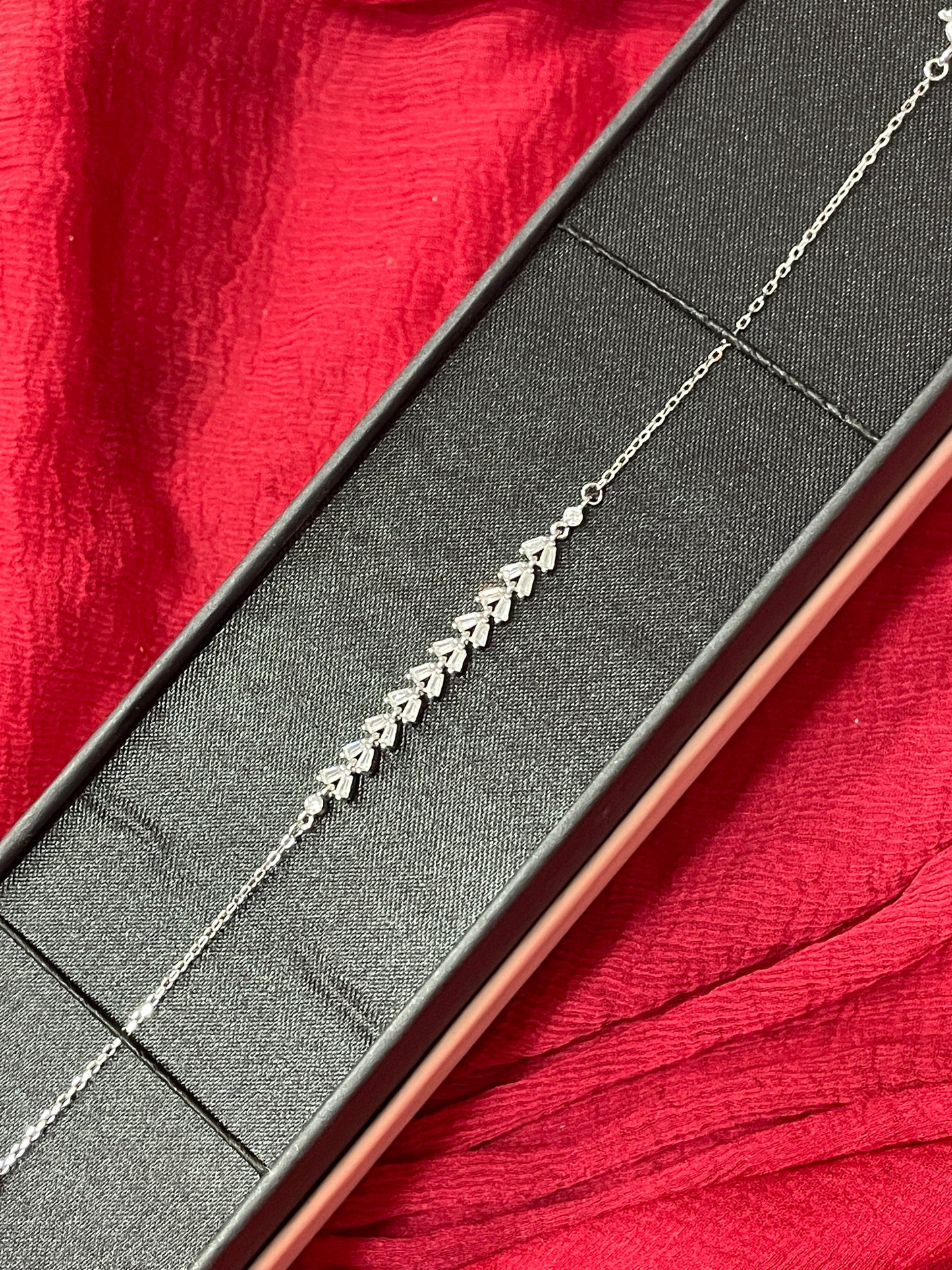 92.5 Silver Premium Bracelet 8 Inches | Classy Elegant Design | Jewellery