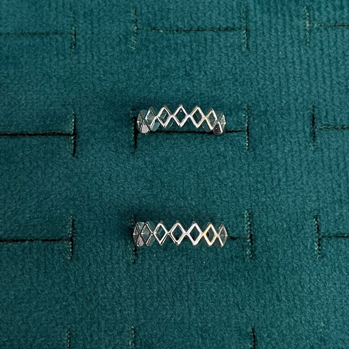 92.5 Silver Diamond Frame Toe Rings