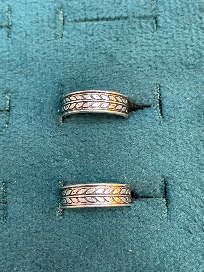92.5 Silver Oxidised Adjustable Toe Rings for Women | Leaf Pattern Design