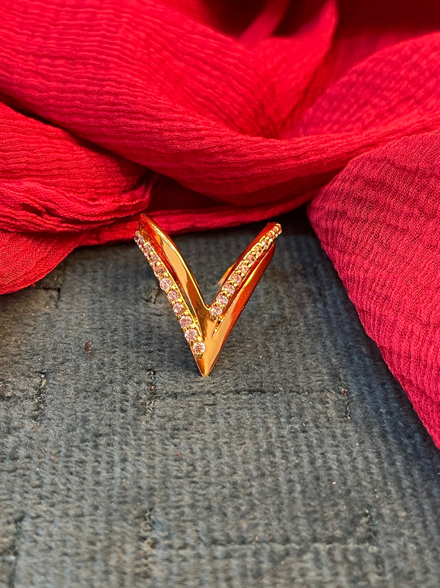 92.5 silver gold plated classy vanki ring