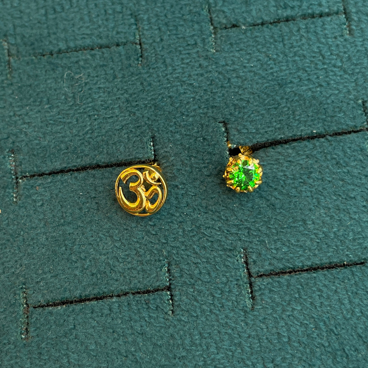 92.5 Silver Gold Plated Om Reversible Stud Single Piece