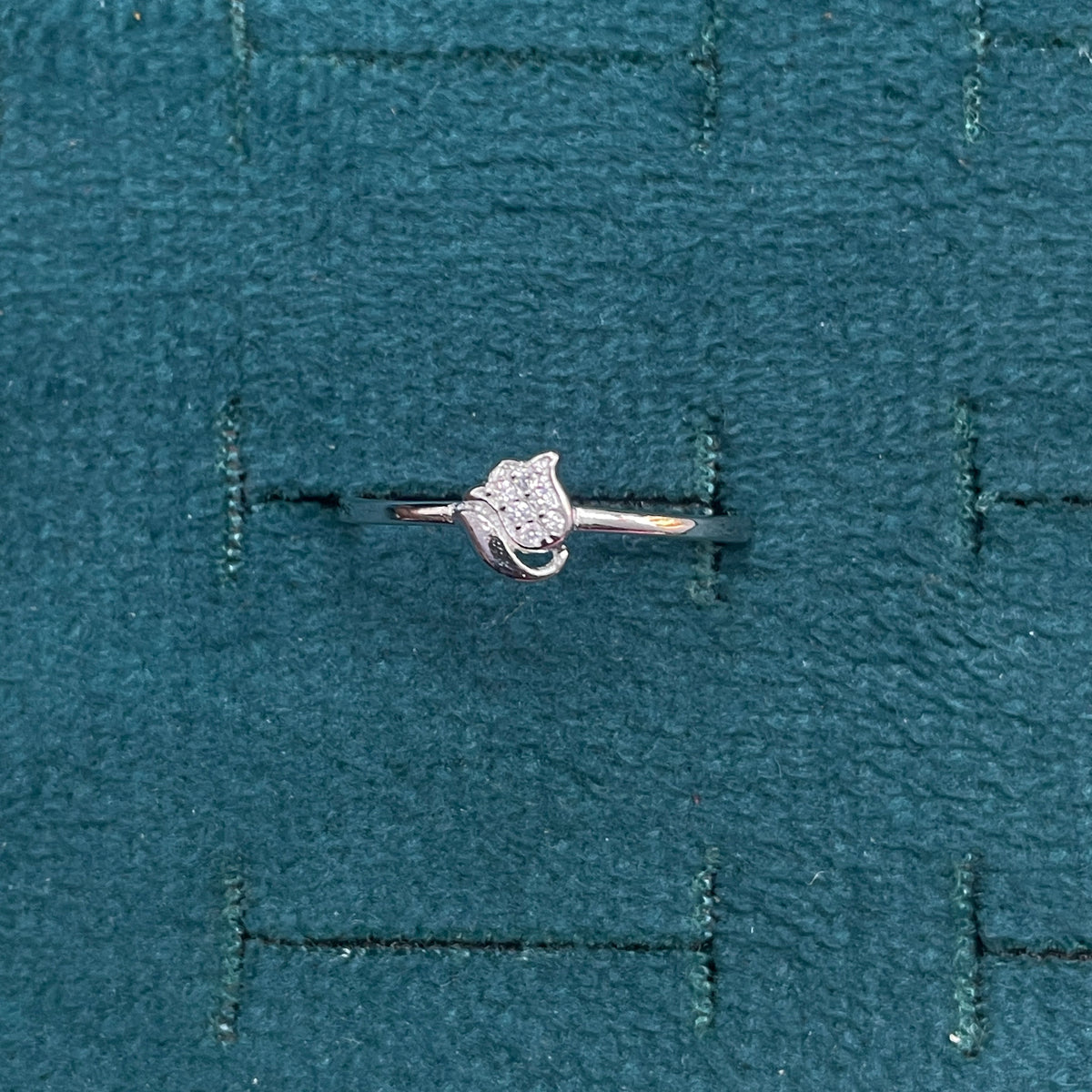 92.5 Sterling Silver Pave White CZ Tulip Flower Finger Ring