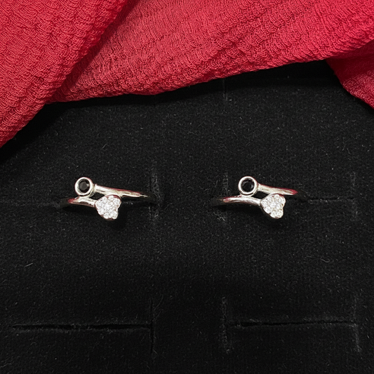 92.5 Silver Heart & Black Stone Toe Rings | Stylish Contrast Design | Jewellery