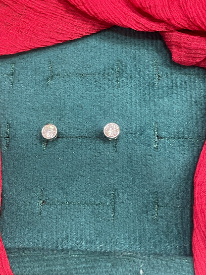 92.5 Silver Round Stone Studs Pair