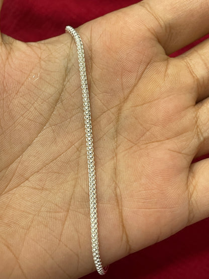 92.5 silver stylish chain 20 inches