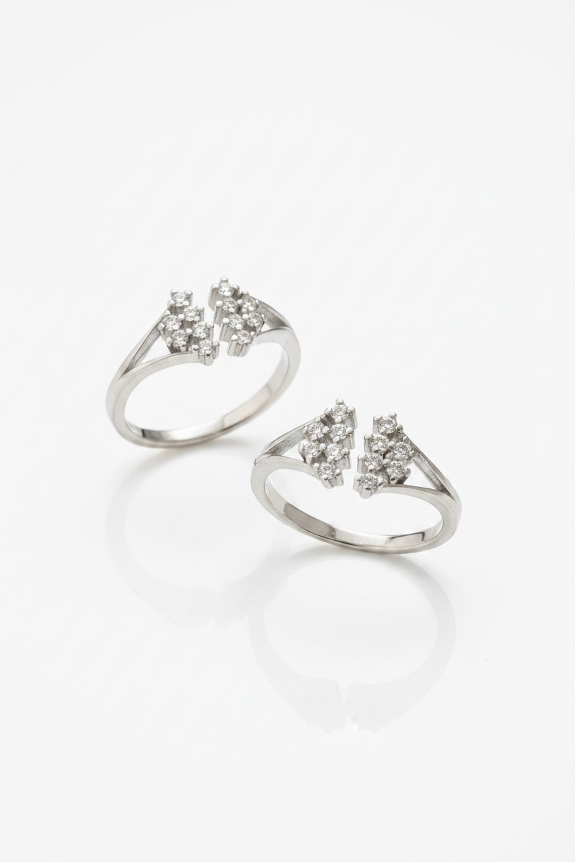 92.5 Silver Stone Cluster Clip Toe Rings for Women | V-Split Double Cluster Design