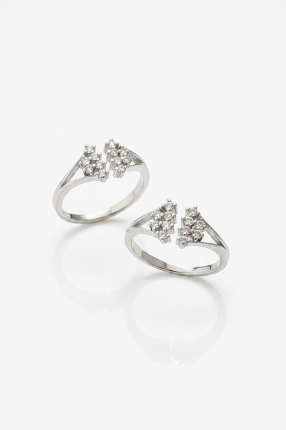 92.5 Silver Stone Cluster Clip Toe Rings for Women | V-Split Double Cluster Design