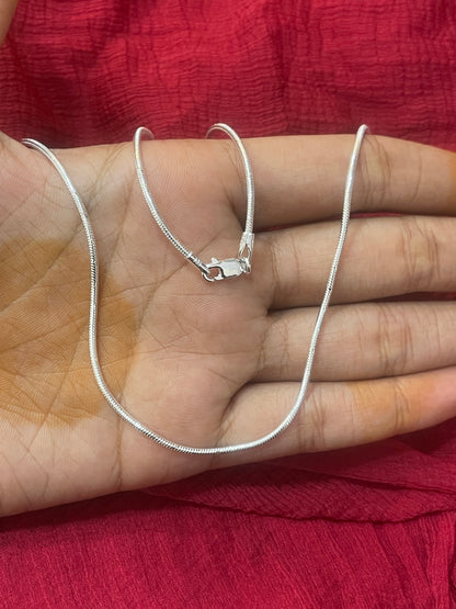 92.5 Silver Men’s Chain 18 Inches | Stylish Textured Link Design | Elegant Fashion Jewellery