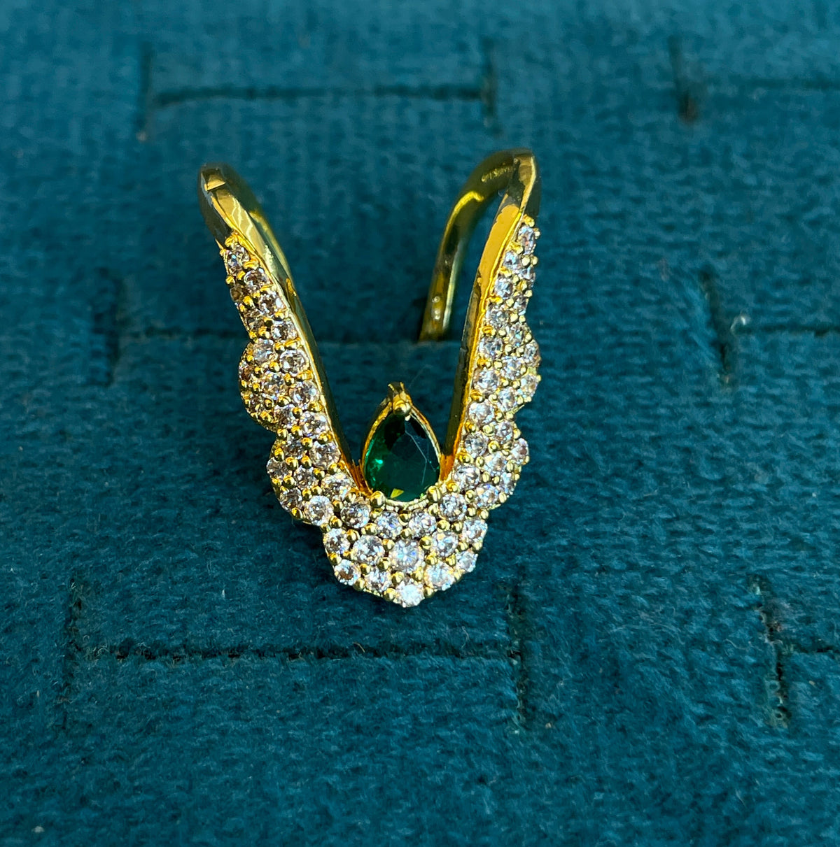 92.5 Silver Gold Plated White CZ Pave Green CZ Teardrop Vanki Ring for Women
