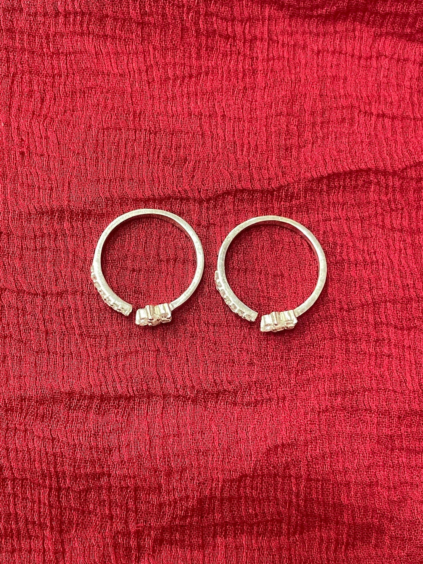 92.5 Silver Floral White Stone Toe Rings | Elegant Classic Design | Jewellery