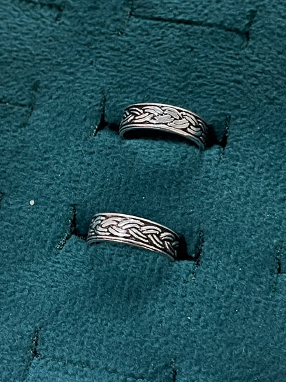 92.5 Silver Toe Rings for Women | Oxidised Weaving Design | Traditional Jewellery