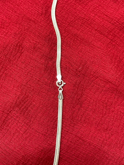 92.5 silver stylish Cuban chain 18 inches