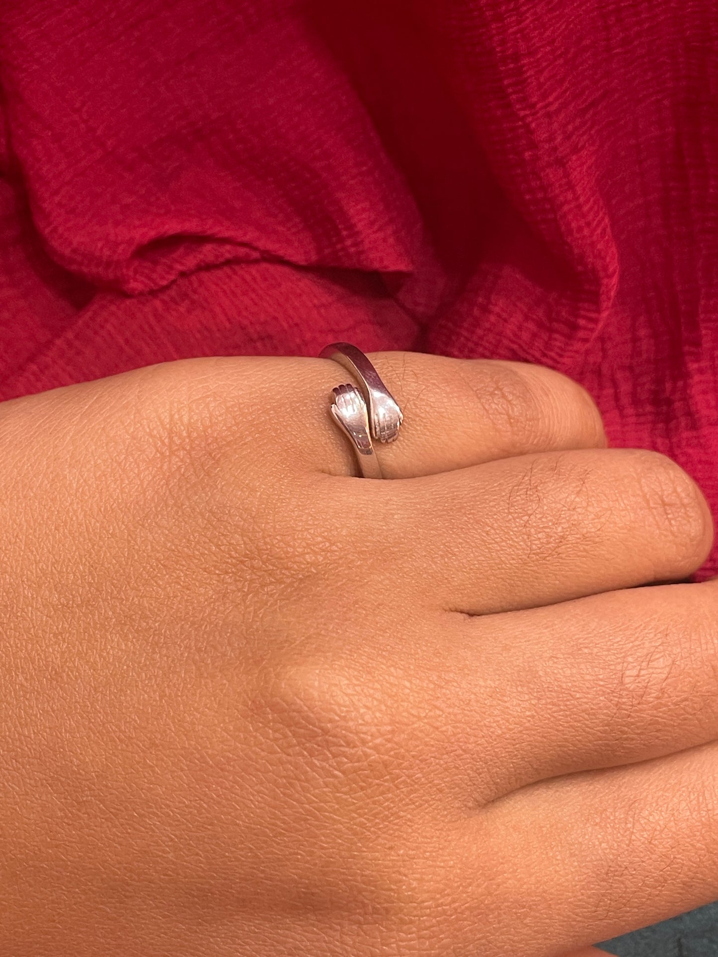 92.5 Silver Hug Ring for Women Size 8 | Stylish Embrace Design | Elegant Fashion Jewellery