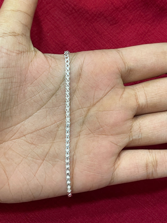 92.5 silver stylish men’s chain 18 inches
