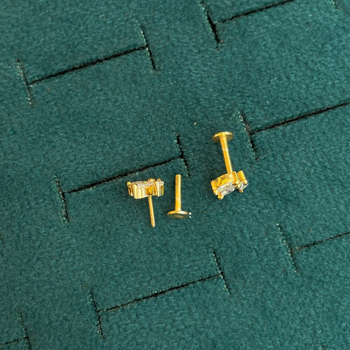 92.5 Silver Gold Plated Three Leaf Stud Earrings Pair