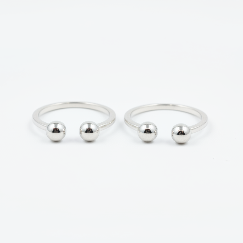 92.5 silver stylish ball toe rings