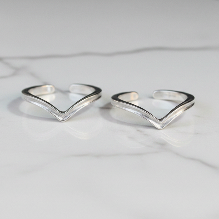 92.5 silver stylish classy V toe rings
