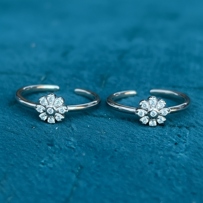 92.5 Sterling Silver CZ Sunflower Petal Toe Rings for Women