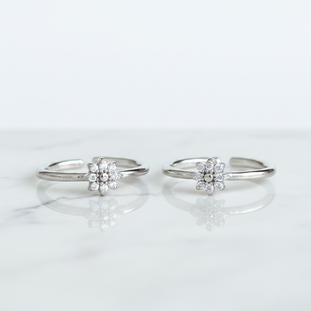 92.5 Sterling Silver CZ Daisy Cluster Flower Toe Rings for Women
