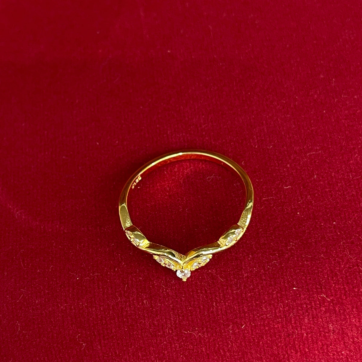 92.5 Sterling Silver Gold Plated Marquise Leaf Finger Ring