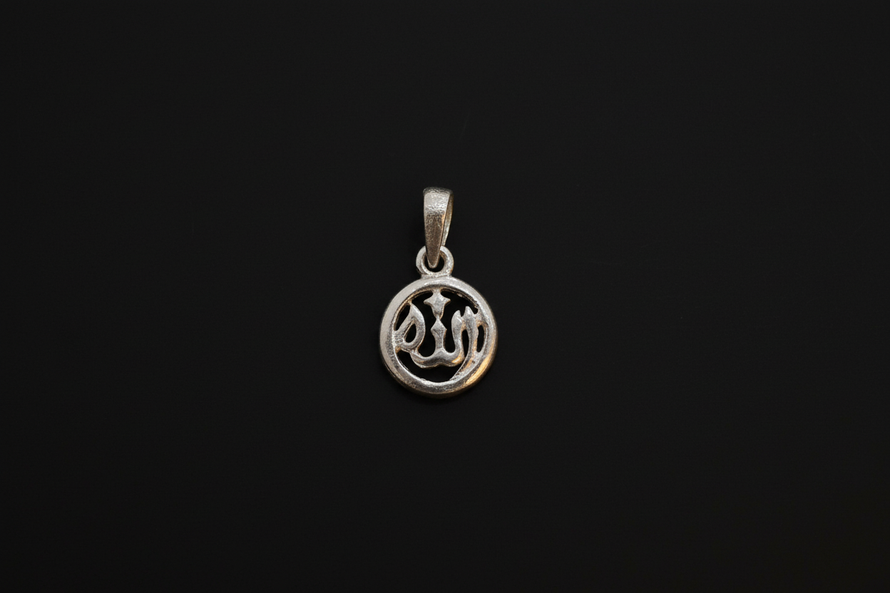 92.5 Silver Pendant | Minimal Elegant Design | Everyday Jewellery