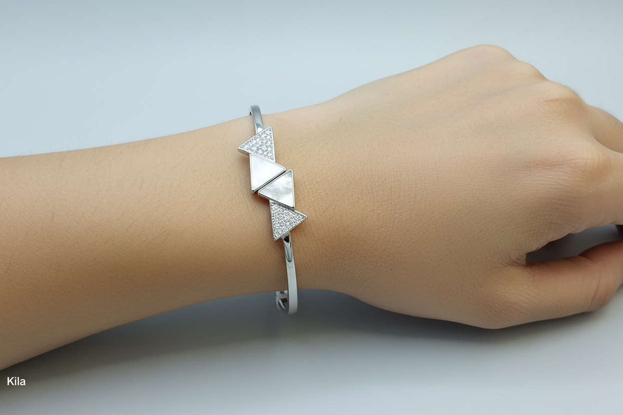 92.5 Silver Triangle Bracelet | Stylish Modern Design | Elegant Jewellery