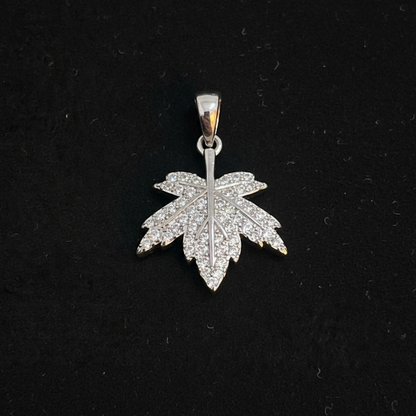 92.5 Silver Leaf Pendant | Minimal Elegant Design | Everyday Jewellery