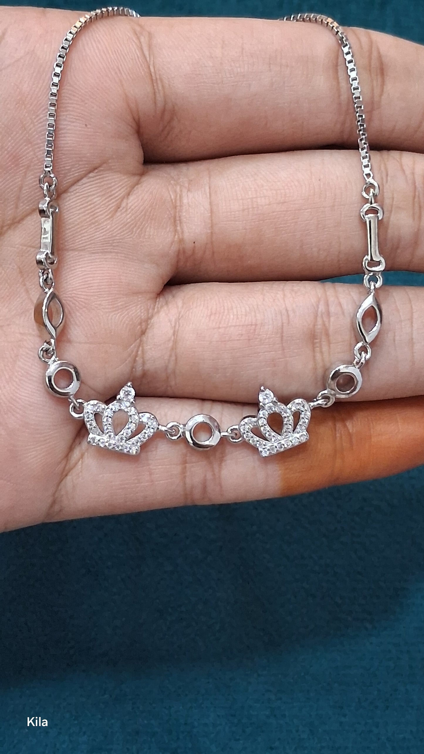 92.5 Silver Queen Bracelet | Stylish Premium Design | Elegant Jewellery