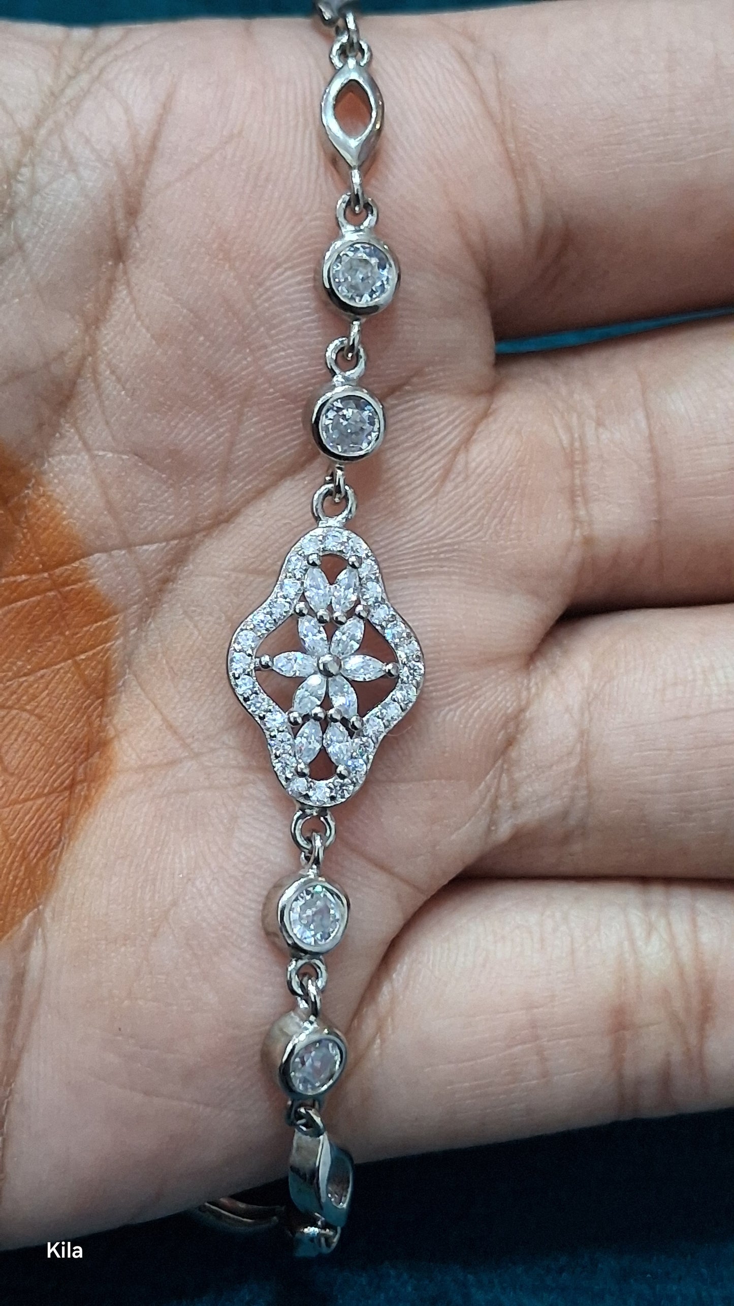 92.5 Silver Bracelet | Stylish Minimal Design | Elegant Jewellery